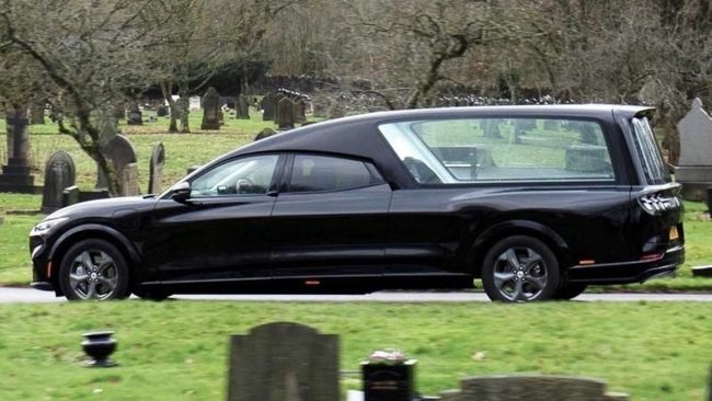 hearse-1.jpg
